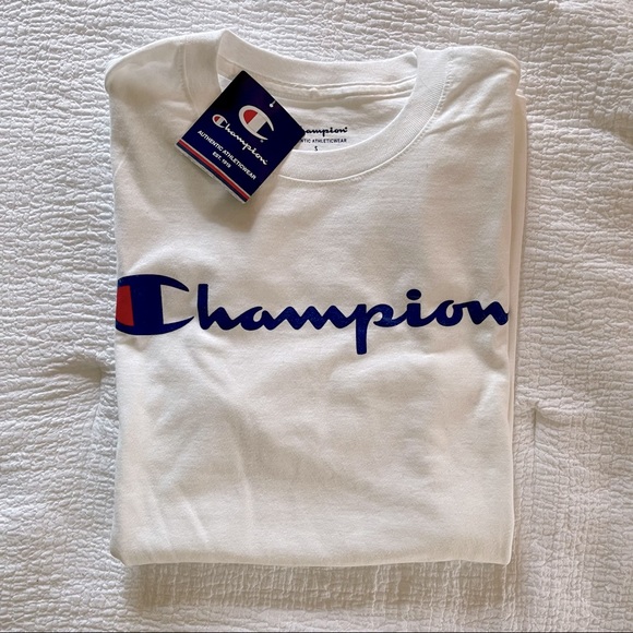 Champion Tops - CHAMPION classic logo tee - unisex - size S - NWT